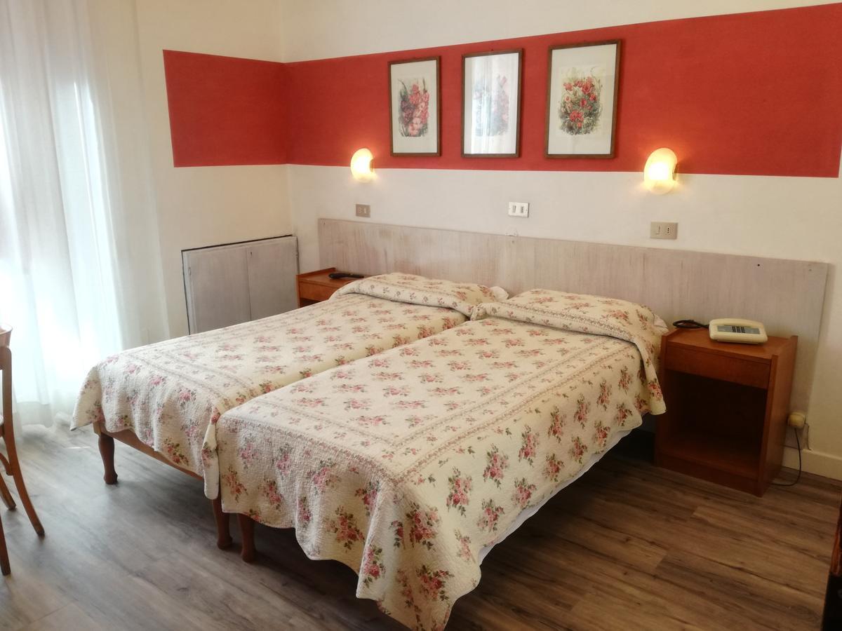 Hotel Prati Монтекатіні-Терме Екстер'єр фото